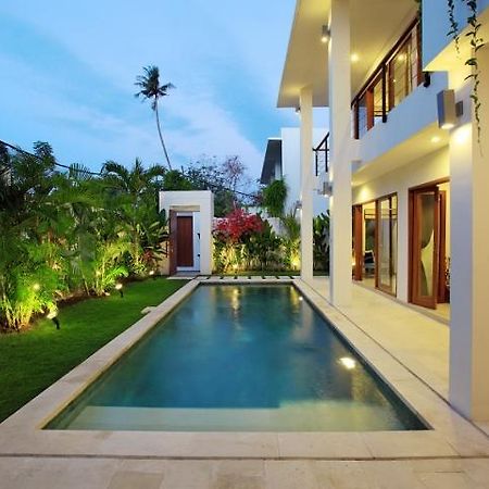 Moonlight Villa Bali Nusa Dua  Extérieur photo
